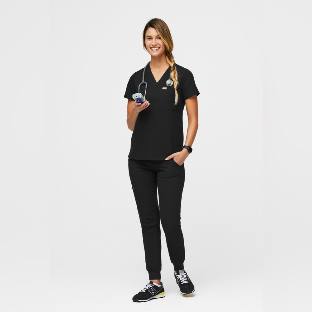 Figs Scrubs Jogger Set Size Large Color Black